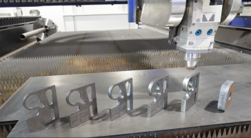 fa7169f1-fiber-laser-2.jpeg